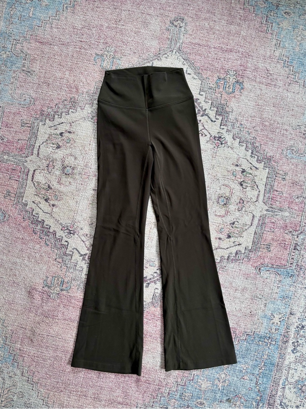 HeyNuts Flared Leggings